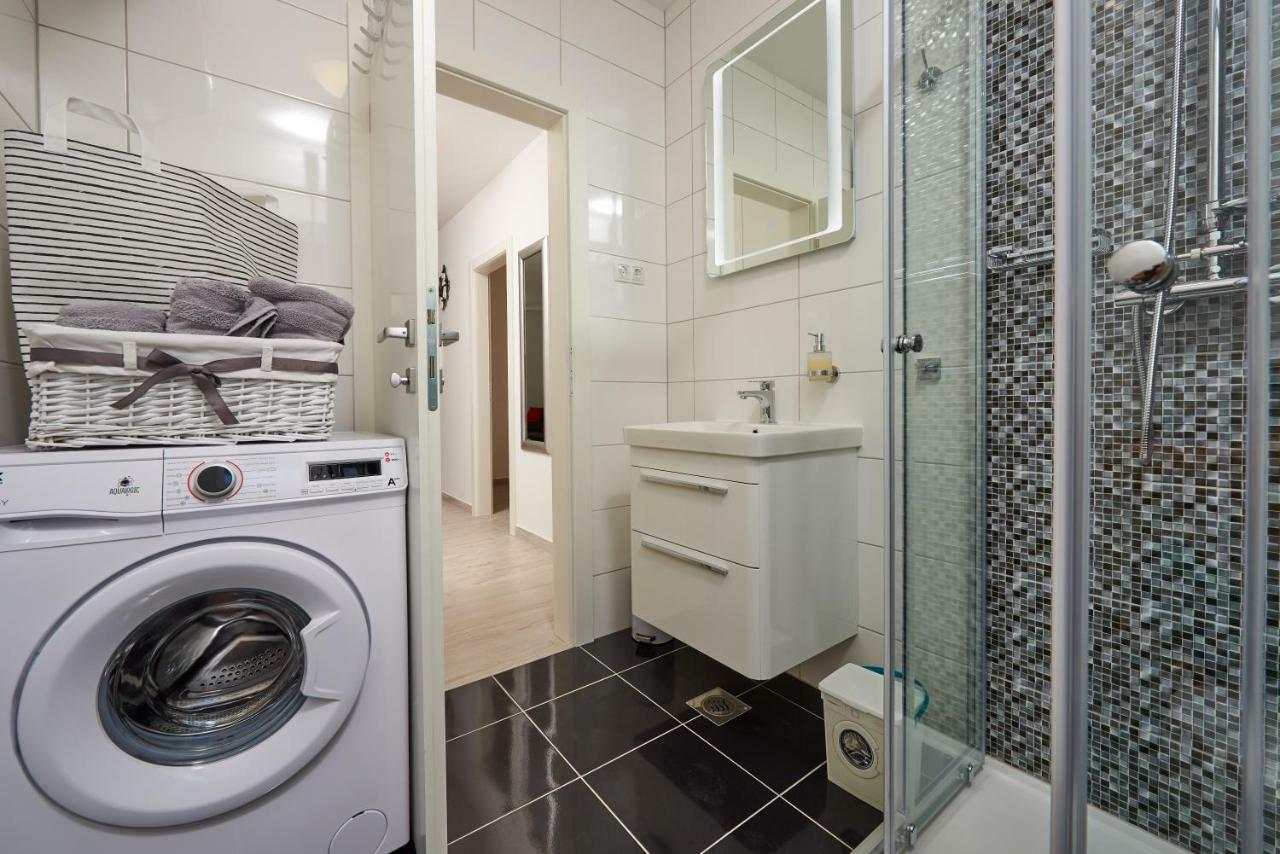 Appartement Apartman Jakov à Trogir Extérieur photo