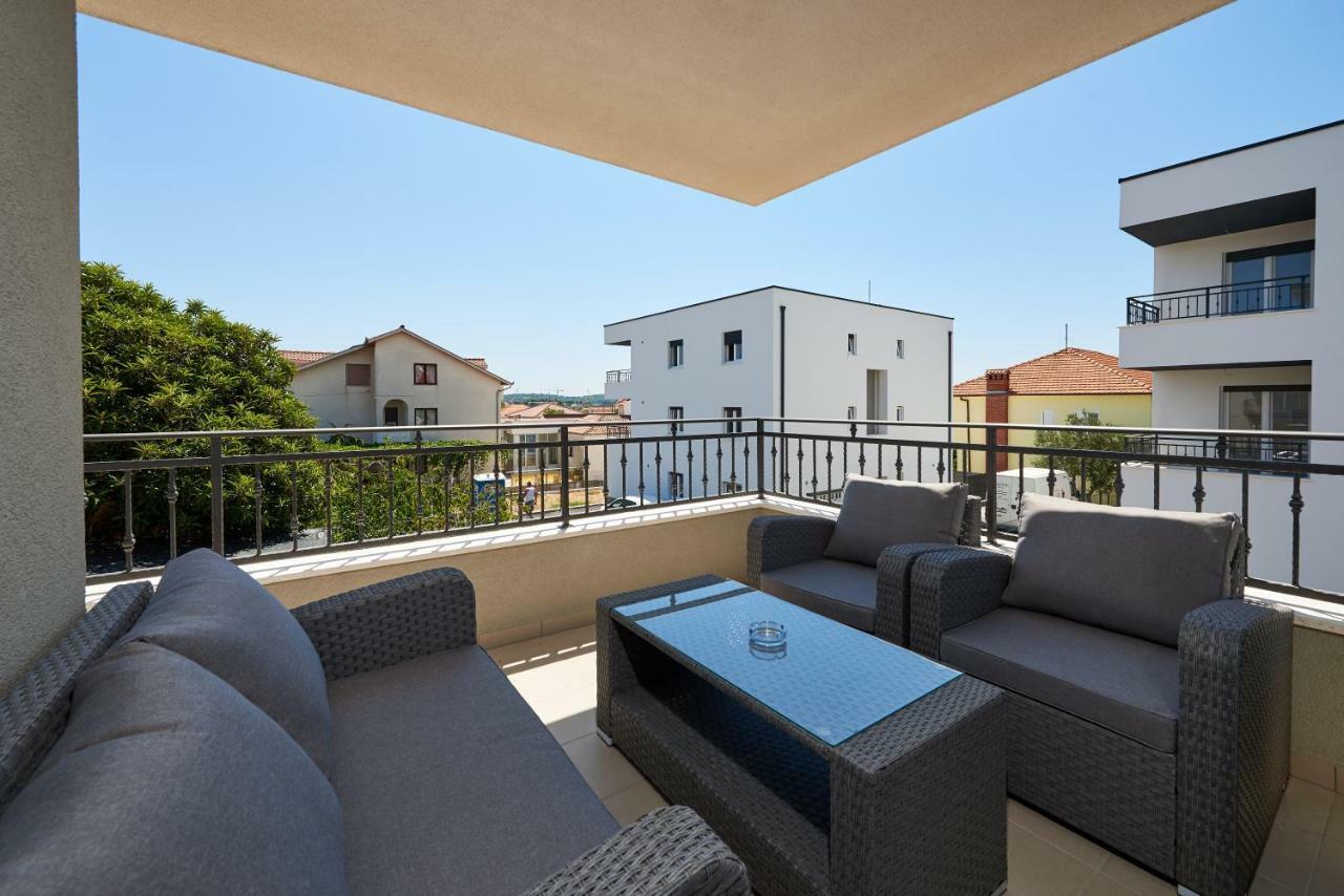 Appartement Apartman Jakov à Trogir Extérieur photo