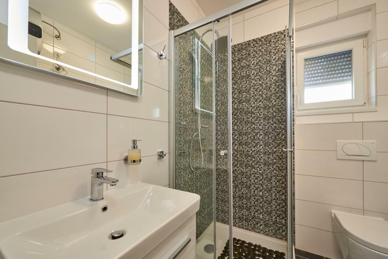 Appartement Apartman Jakov à Trogir Extérieur photo